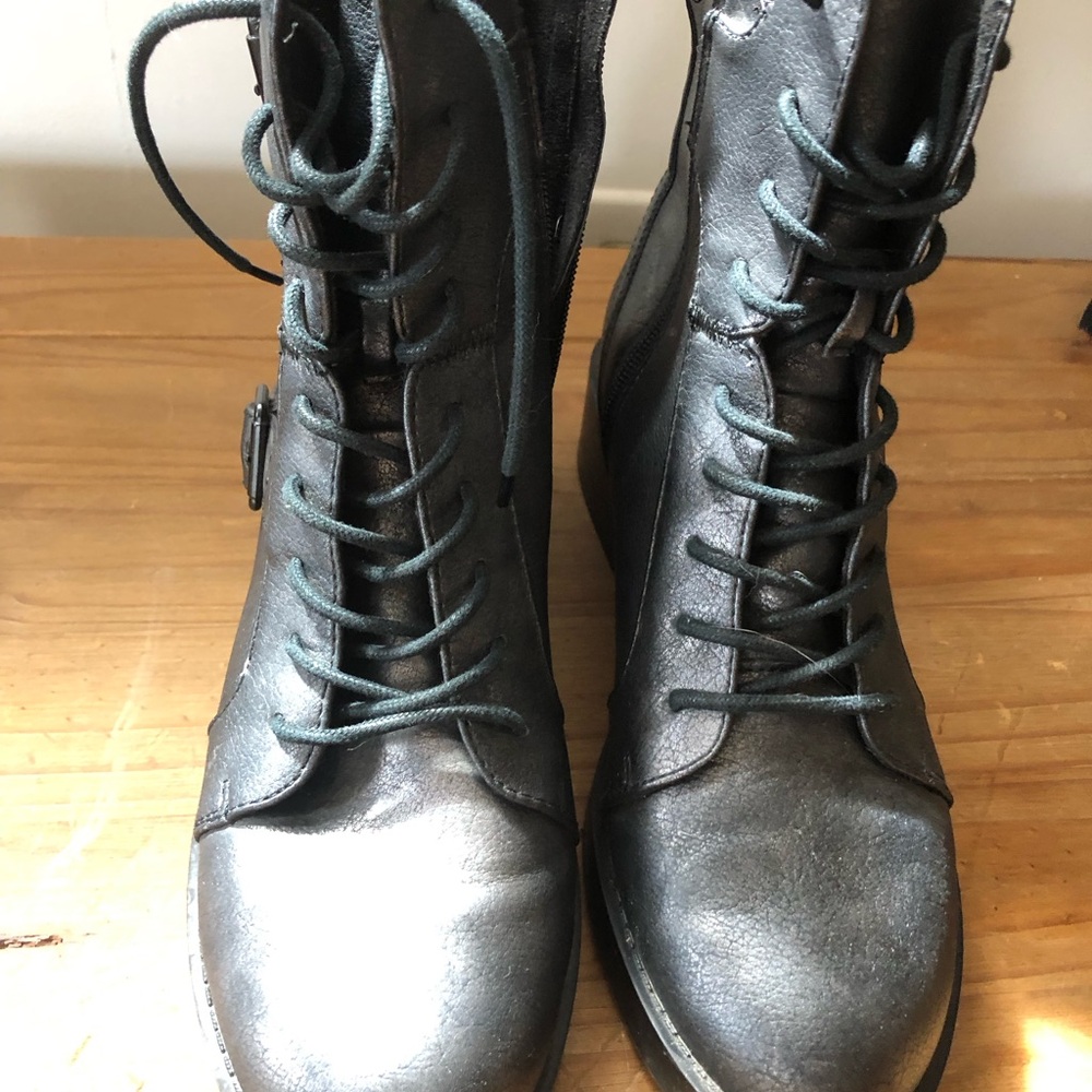Rocket ๐ Dog Leather Moto Boots - Picture 9 of 9